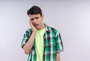 أسباب انتفاخ وتورم سقف الفم